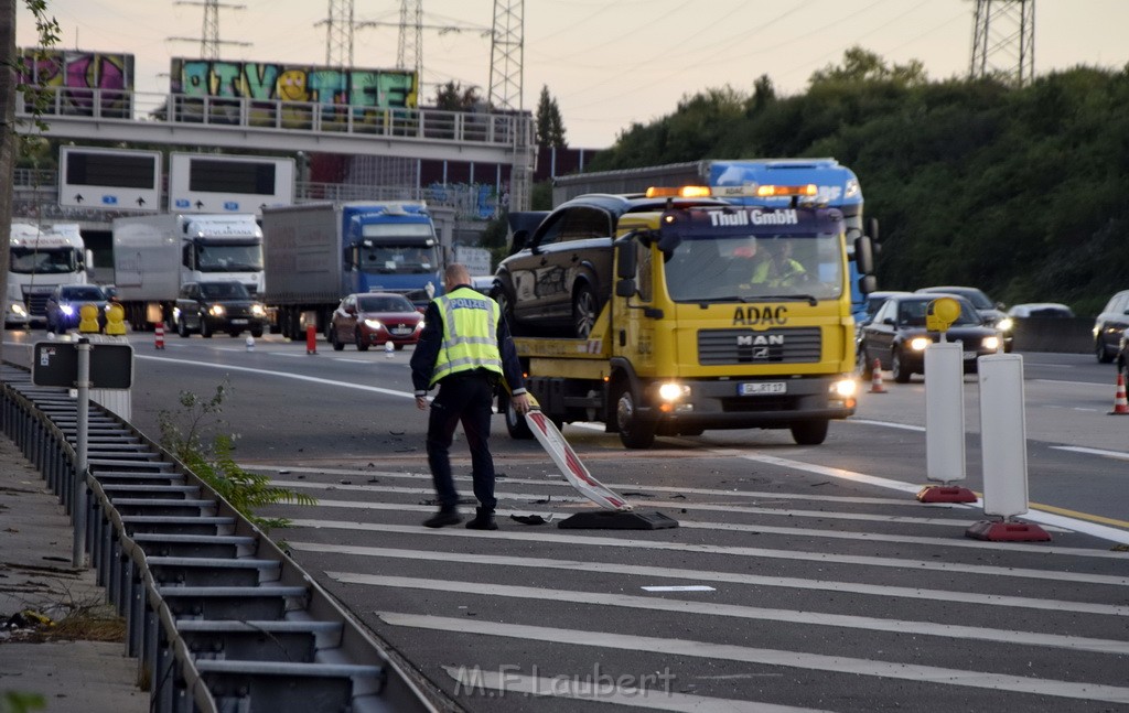 VU mehrere PKW A 3 Rich Oberhausen Hoehe AK Koeln Ost P291.JPG - Miklos Laubert